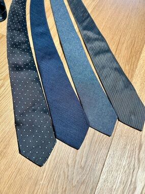 4 Gap Ties in Silk, Cotton, and Wool Blend